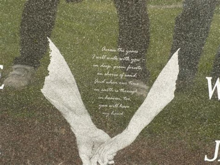 CDB Keyboardist Joel 'Taz' DiGregorio Dies In Car Wreck